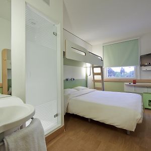 Zimmer mit Queensize-Bett